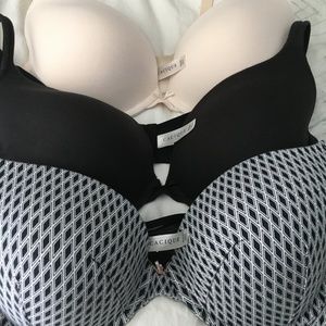 ((SOLD)) 3 Cacique Plunge Black White Bra 40DD